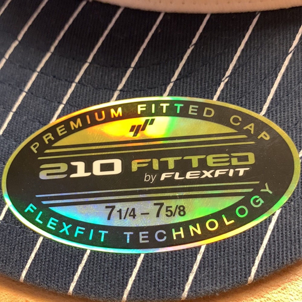 DC flex fit hat - Picture 2 of 6